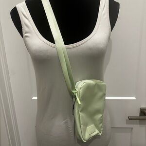 Vera Bradley Easy RFID Crossbody Bag NWT ❤️‍🔥FIRM PRICE❤️‍🔥